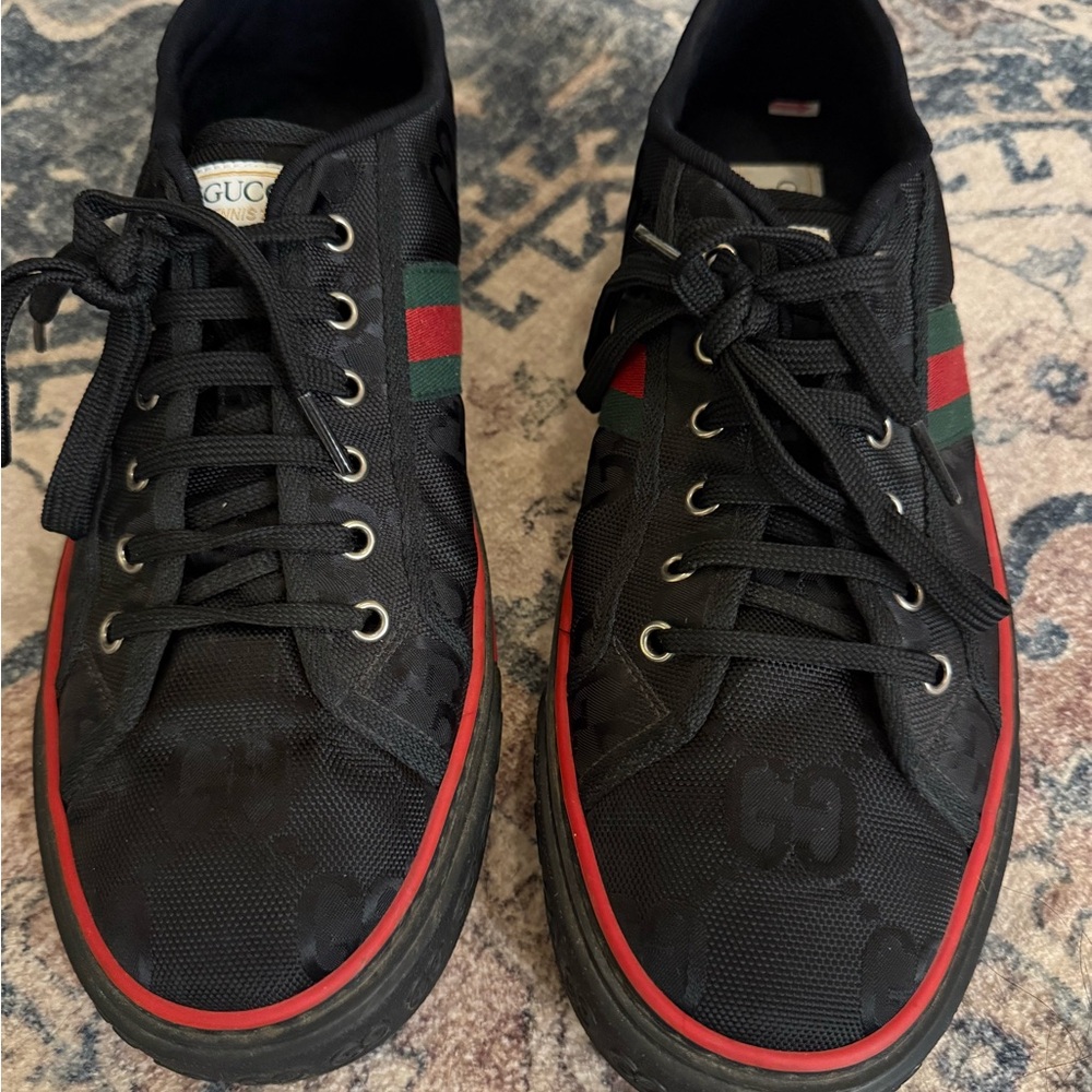 Gucci Men's Black Sneakers with Red and Green Stripes